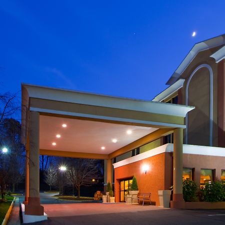 Holiday Inn Express Fairfax-Arlington Boulevard By Ihg Kültér fotó