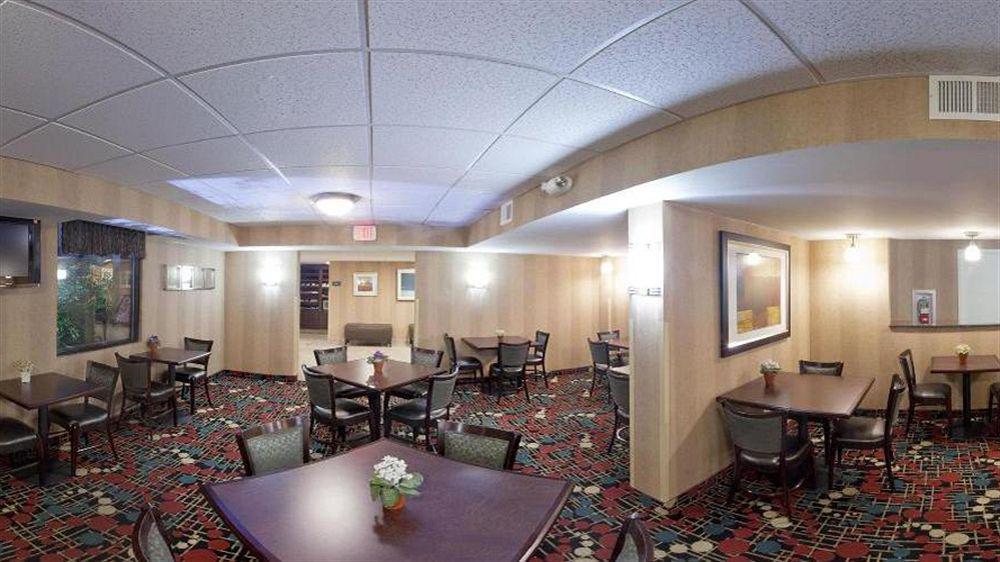 Holiday Inn Express Fairfax-Arlington Boulevard By Ihg Kültér fotó