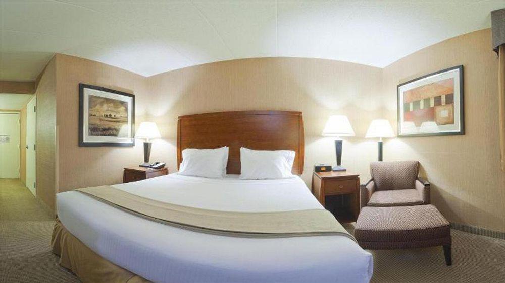 Holiday Inn Express Fairfax-Arlington Boulevard By Ihg Kültér fotó