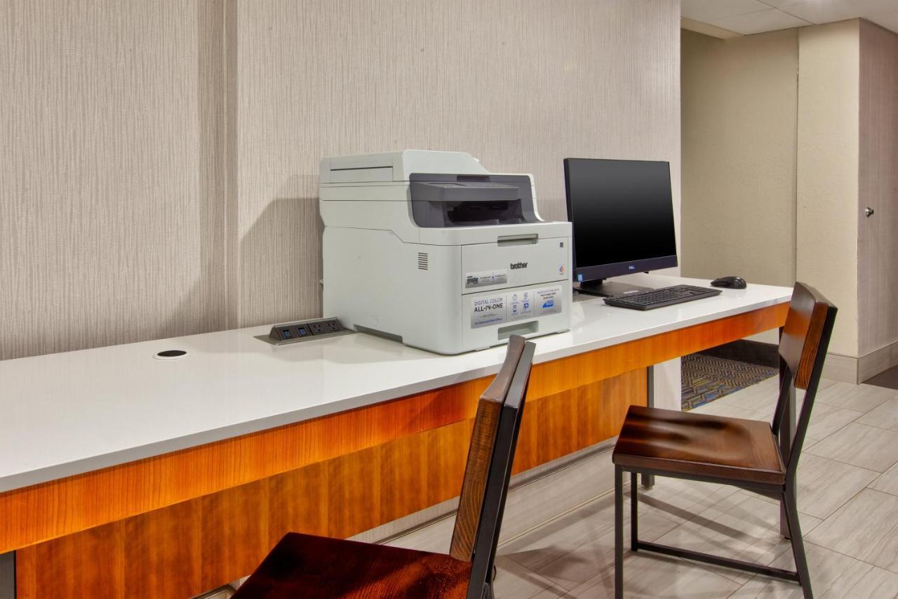Holiday Inn Express Fairfax-Arlington Boulevard By Ihg Kültér fotó
