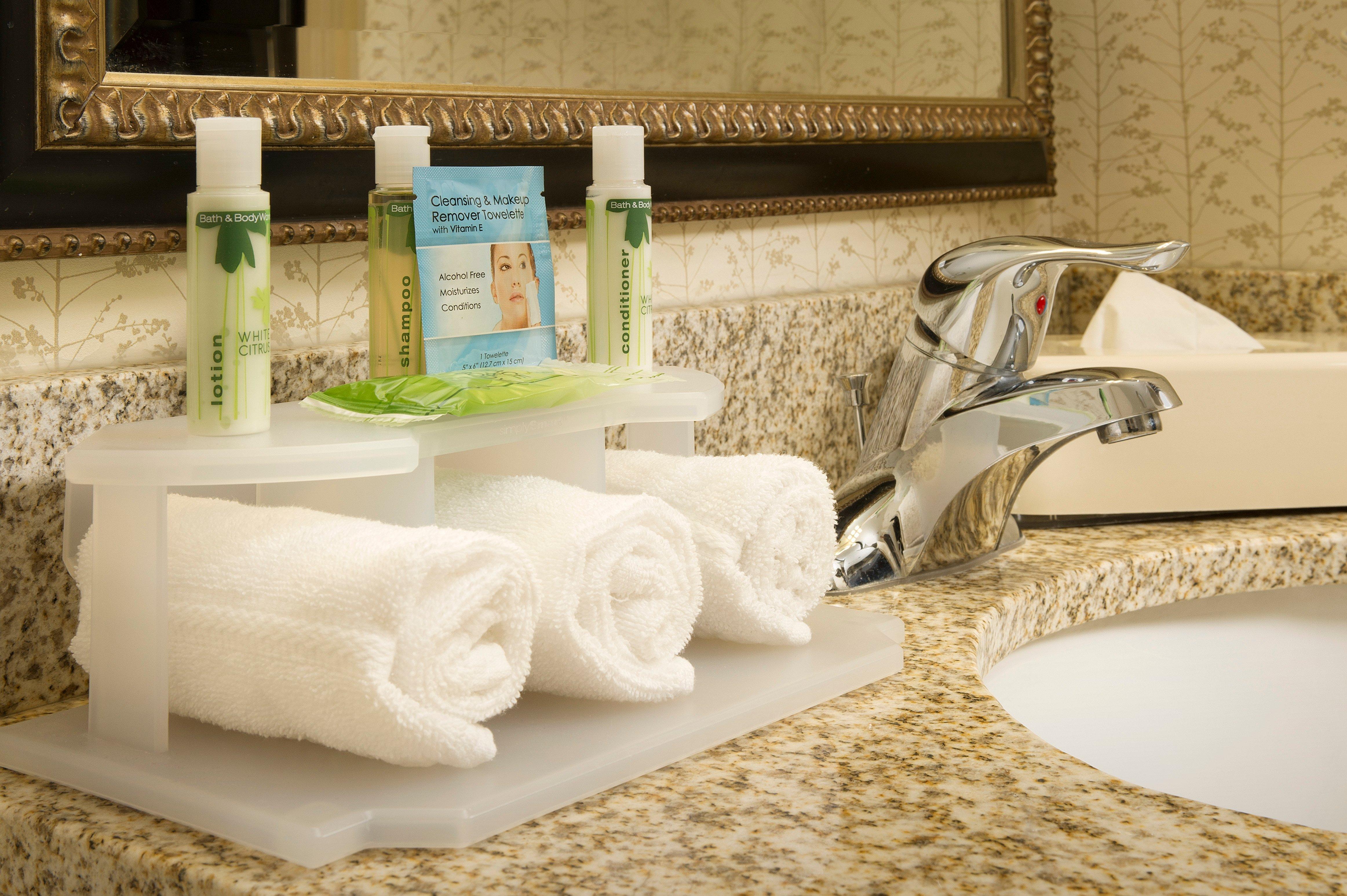 Holiday Inn Express Fairfax-Arlington Boulevard By Ihg Kültér fotó
